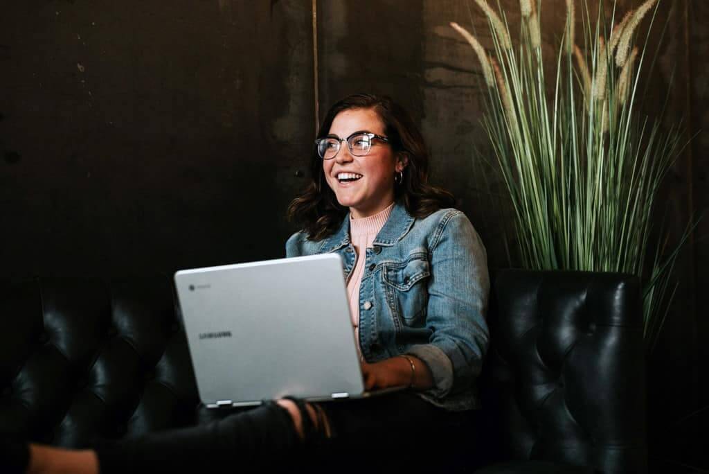 woman browsing the web